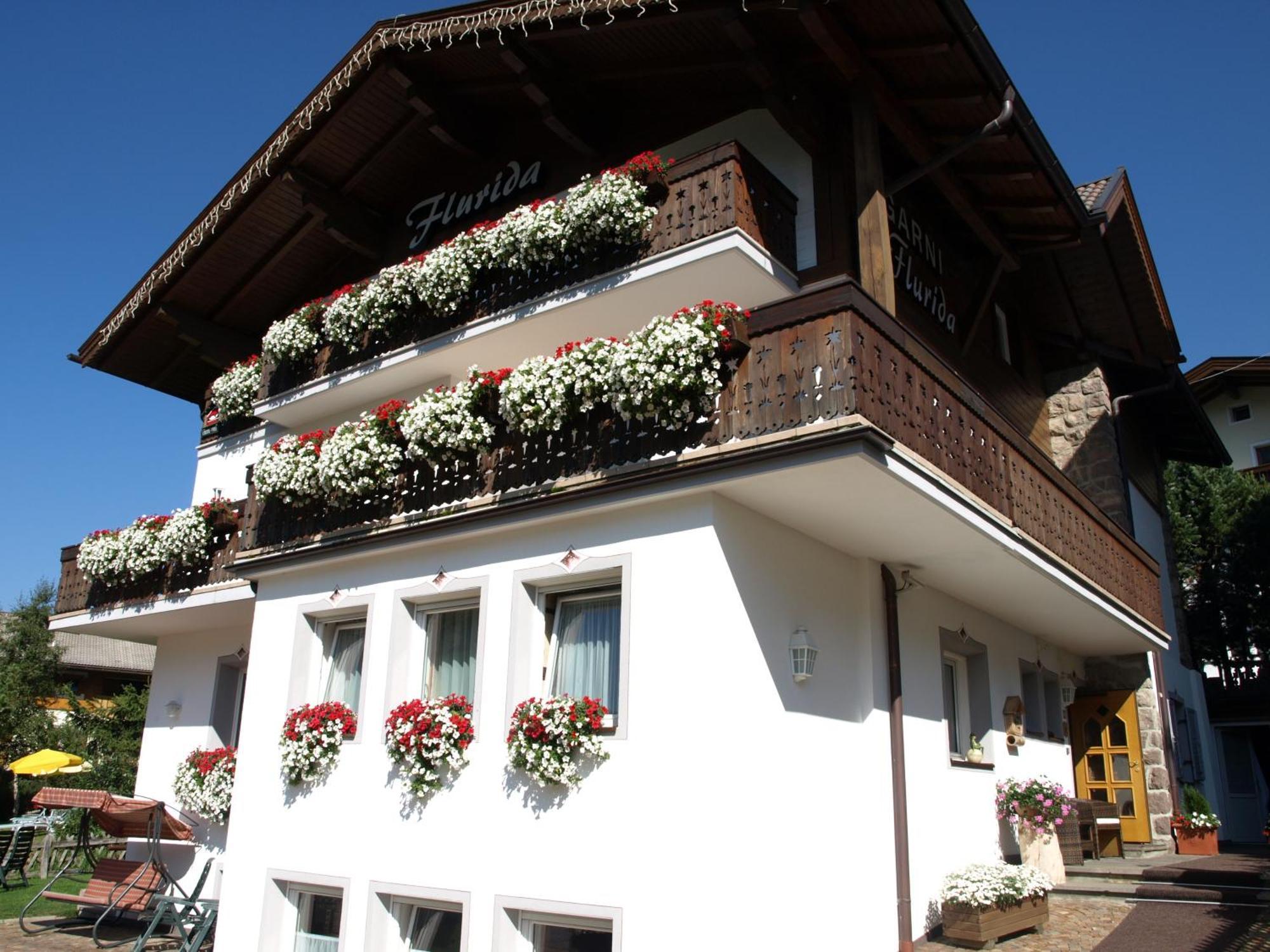 Garni Flurida Bed & Breakfast Selva di Val Gardena Exterior foto
