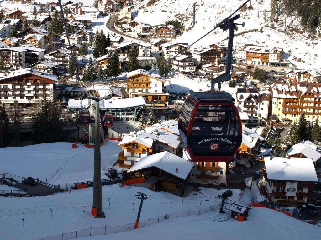 Garni Flurida Bed & Breakfast Selva di Val Gardena Exterior foto